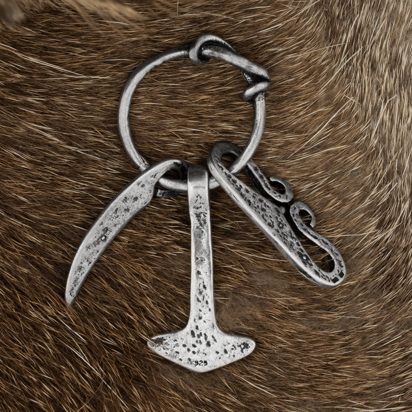 Amulettring, Silver