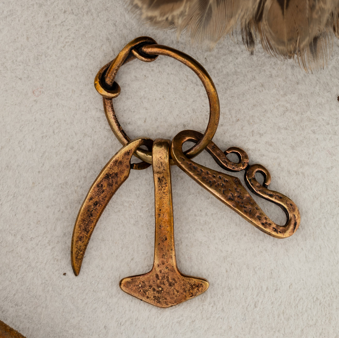Amulettring, Brons