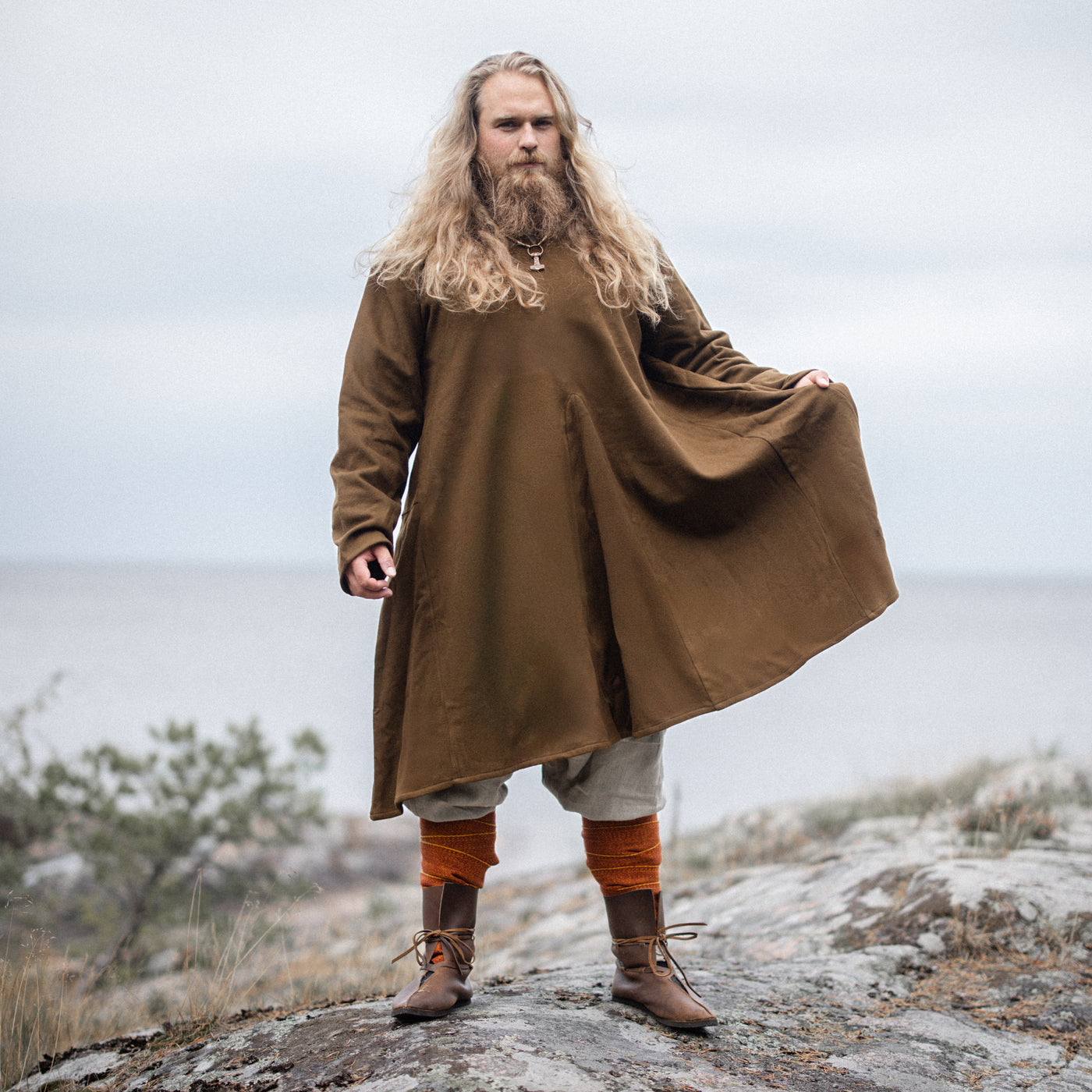 Viking Kyrtill i Ylle, Moselund, Brun