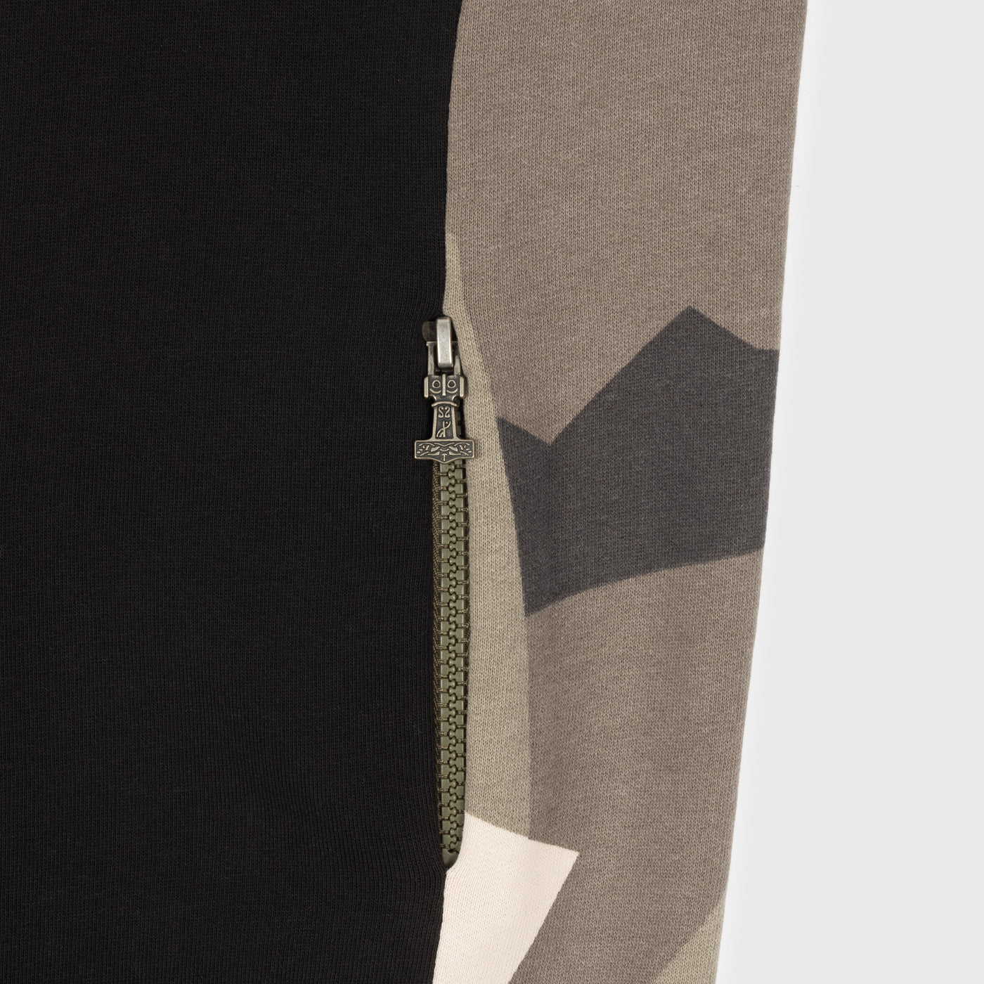 Hoodie Half-Zip, Svart och Camo