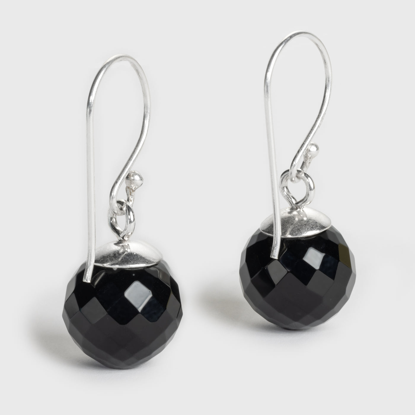 Svart Onyx och Silver Droppörhängen