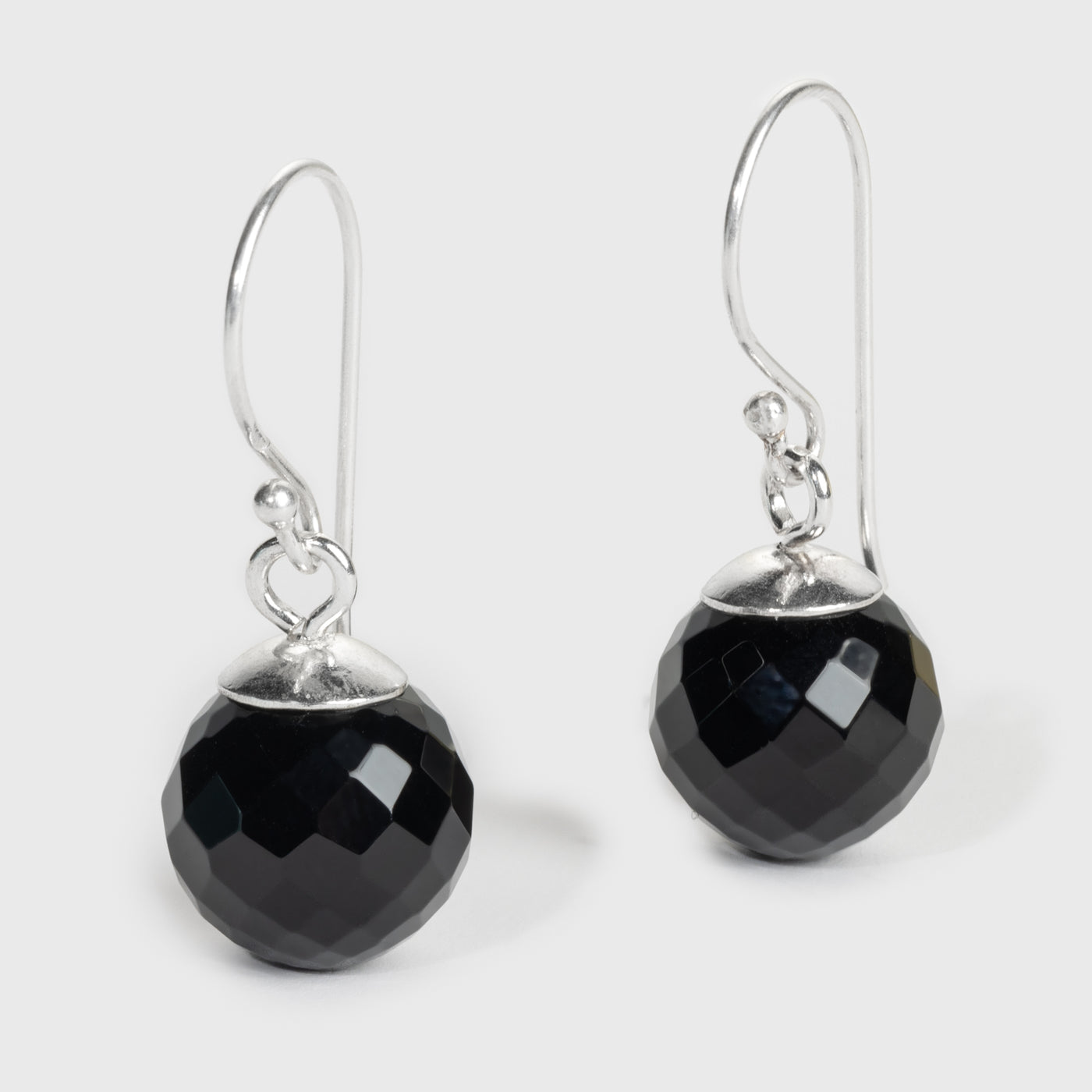 Svart Onyx och Silver Droppörhängen