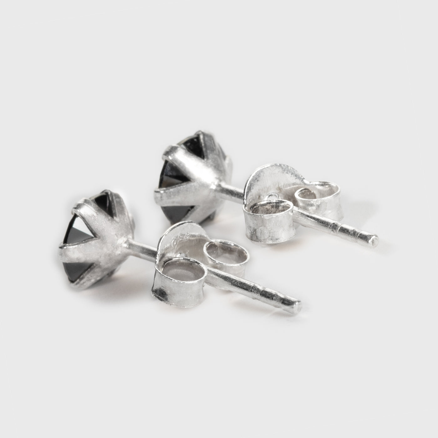 Svart Onyx och Silver Stiftörhängen
