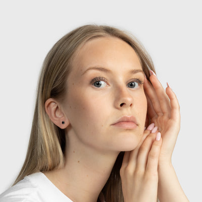 Svart Onyx och Silver Stiftörhängen