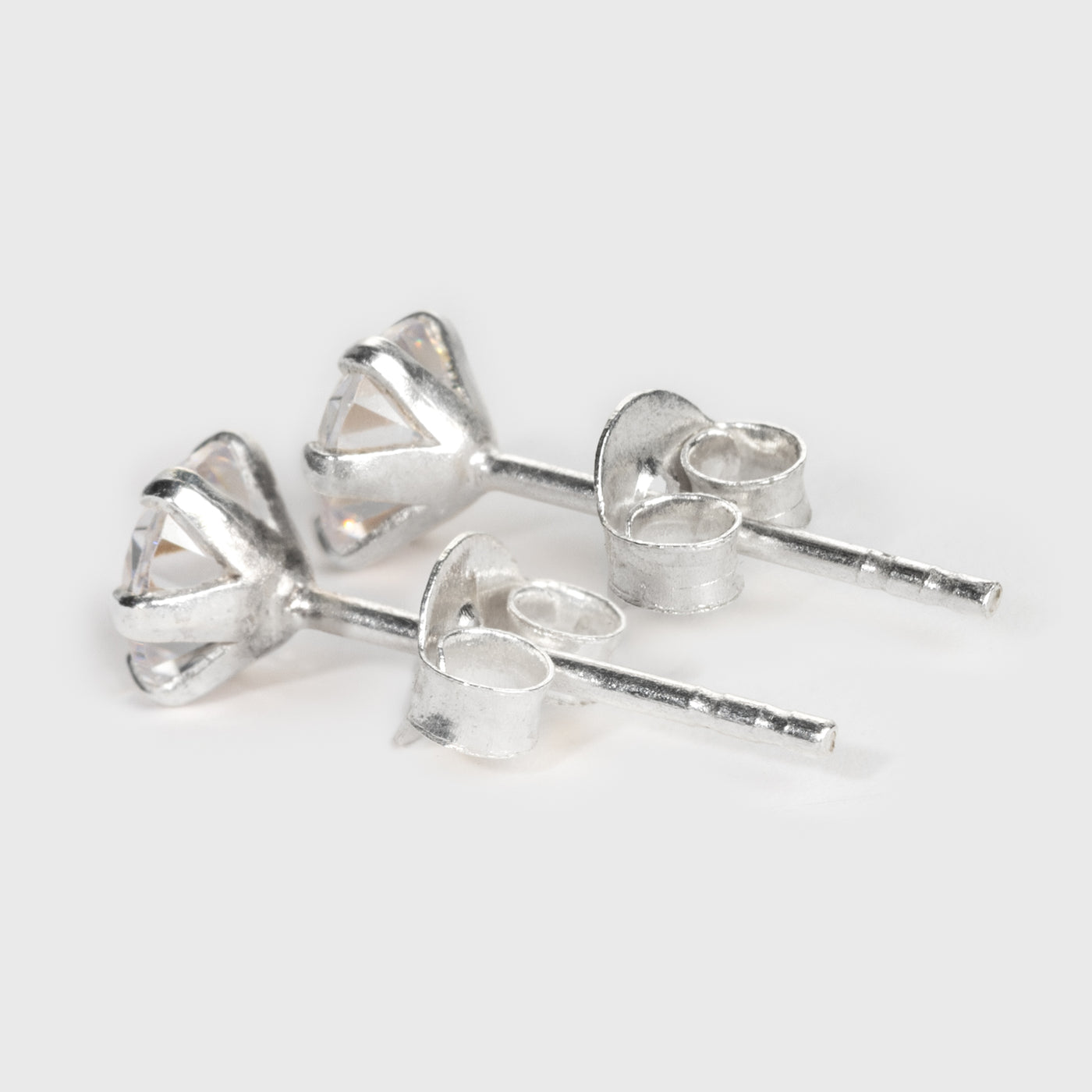 Klar Zirkon och Silver Stiftörhängen