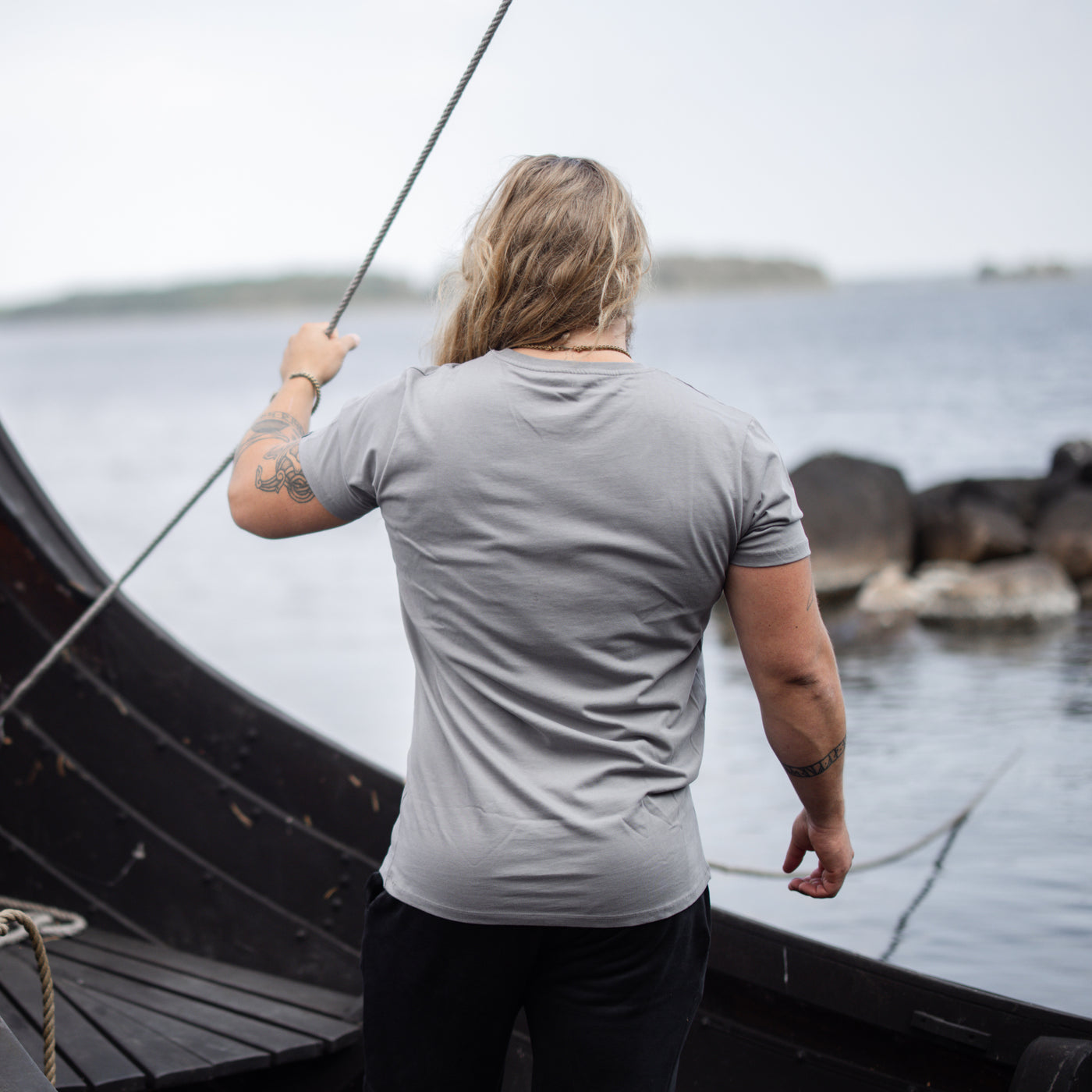 Premium Tee, Mjölnir, Grå