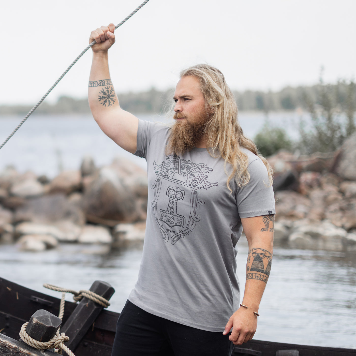 Premium Tee, Mjölnir, Grå