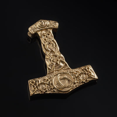 Torshammare, Triquetra, Gulpläterad