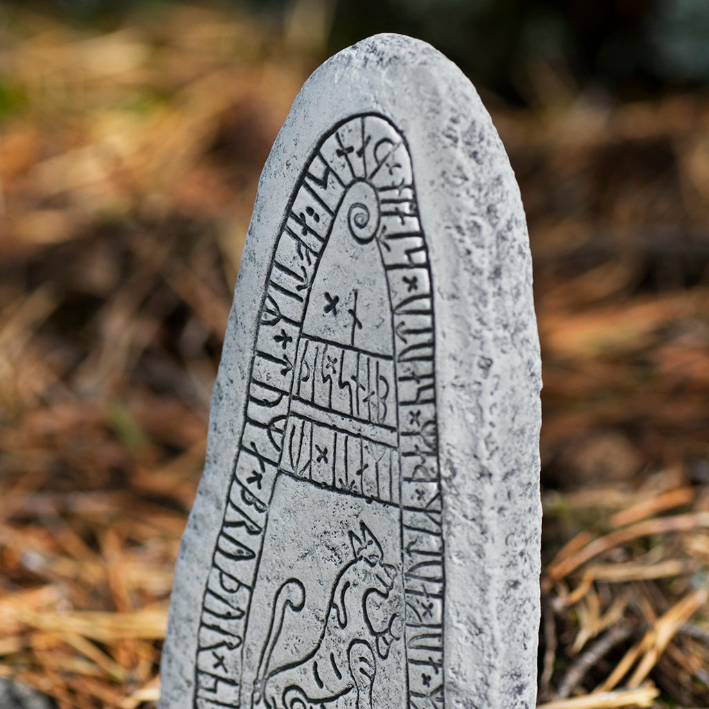 Runestones - Runestone, Skårby-Marsvinsholm - Grimfrost.com