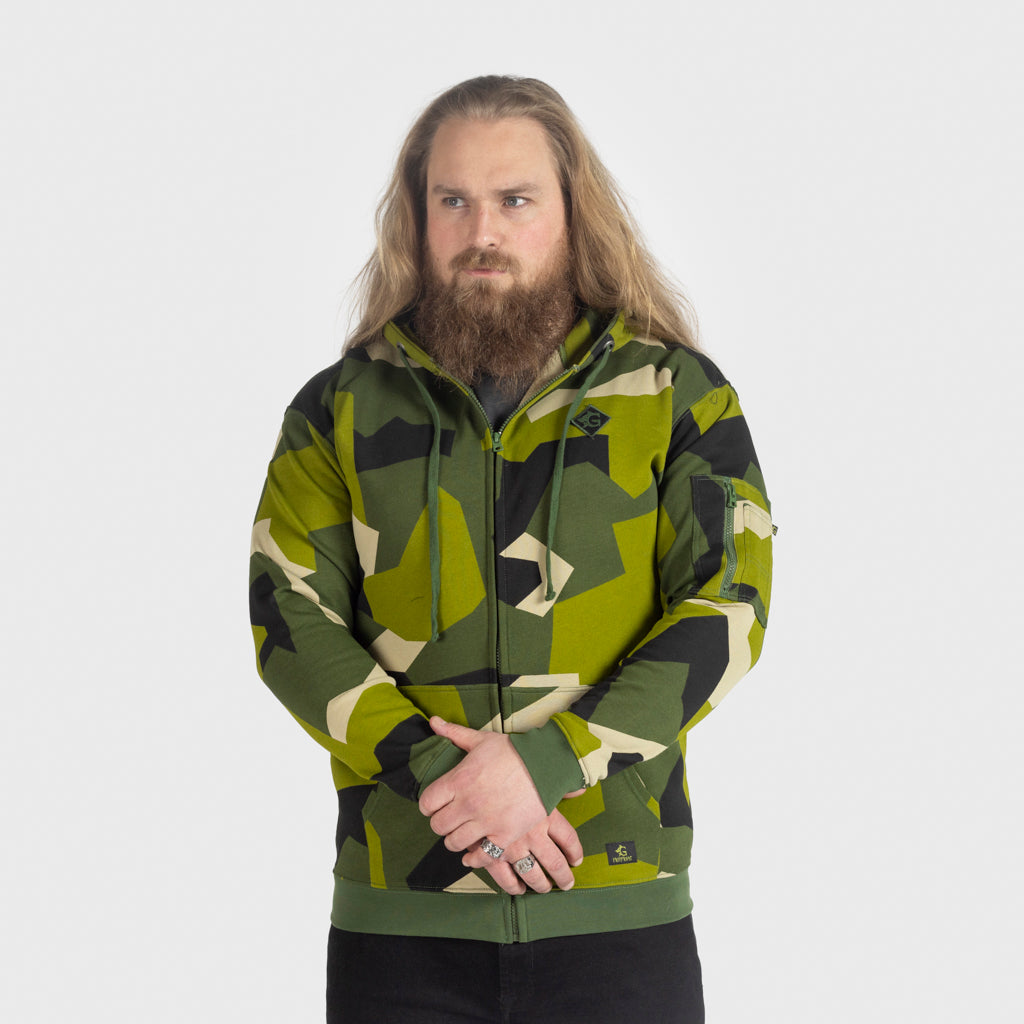 Premium huvtröja med dragkedja, Grimfrost, M90 Grön Camo