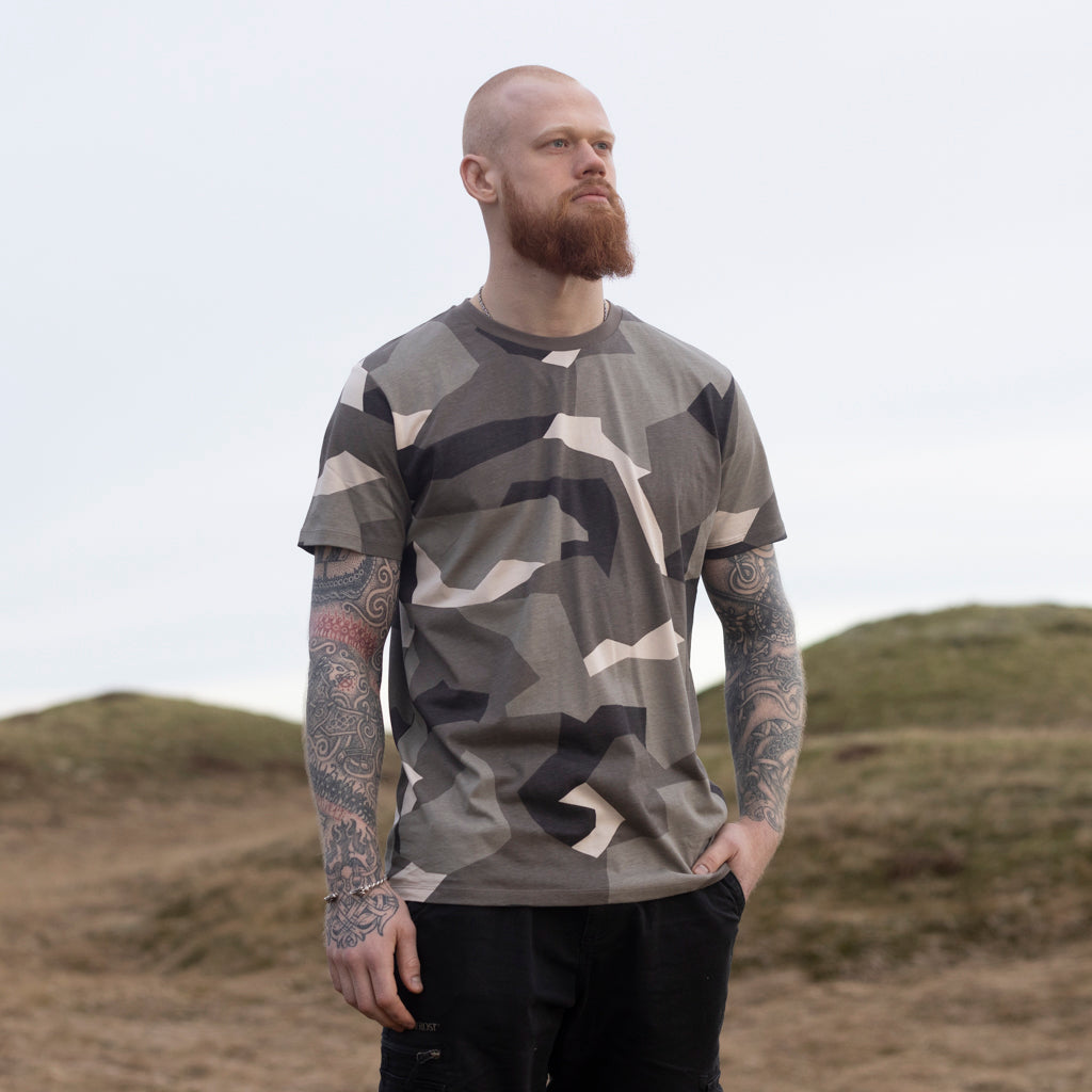 Premium t-shirt, Grimfrost, M90 Brun Camo