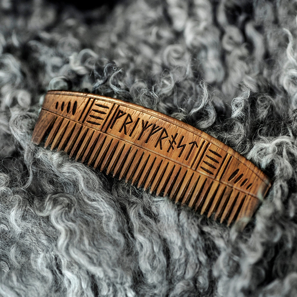 Combs - Viking Comb, Wood - Grimfrost.com