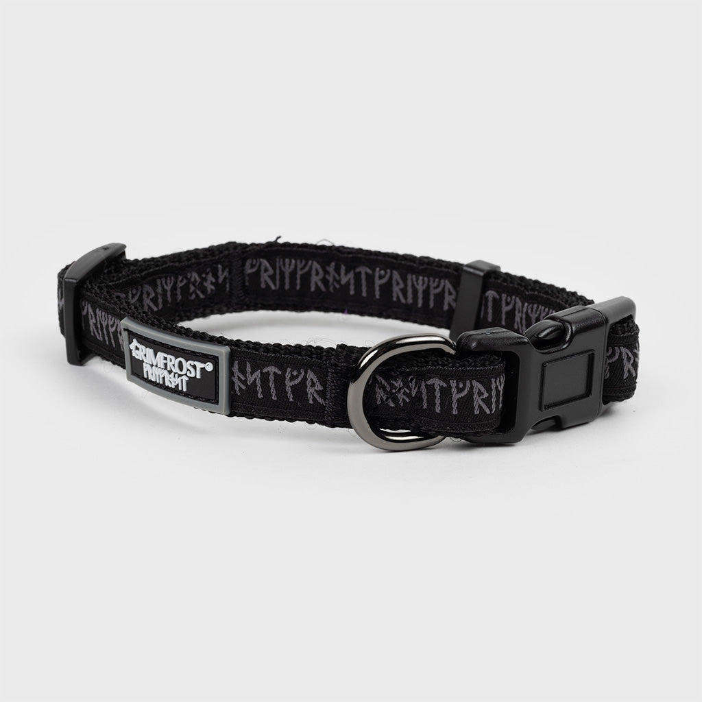 Grimfrosts hundhalsband, Runic